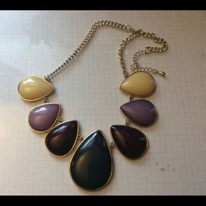 Women’s necklace